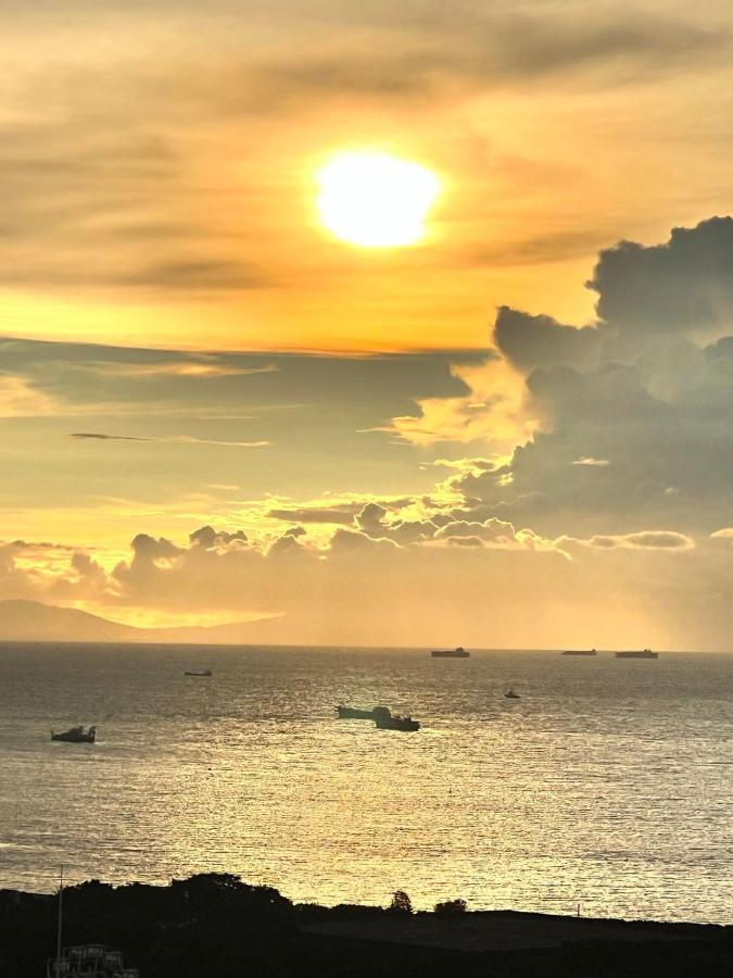 Cozycoaststay By Appletravelbeyondph Pasay Dış mekan fotoğraf